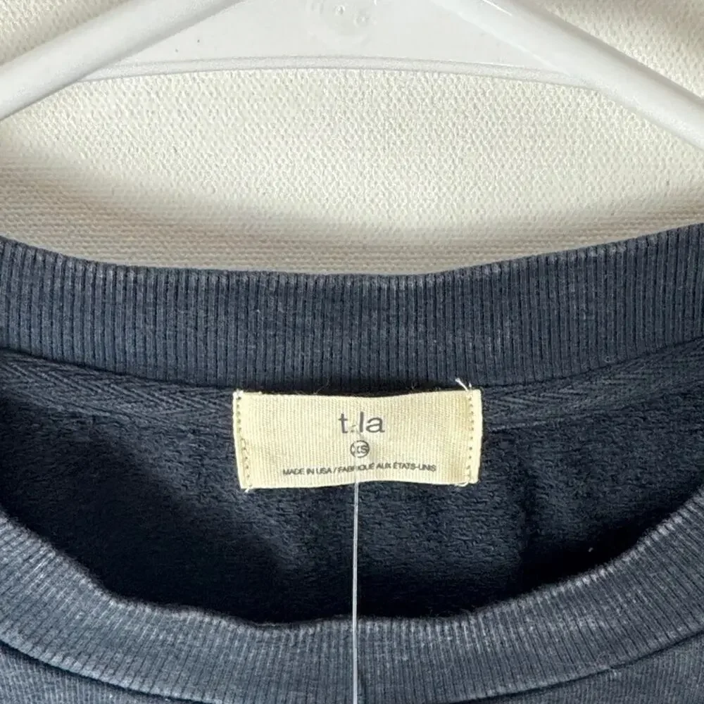 [NWT] T.La Sweater - Women's XS